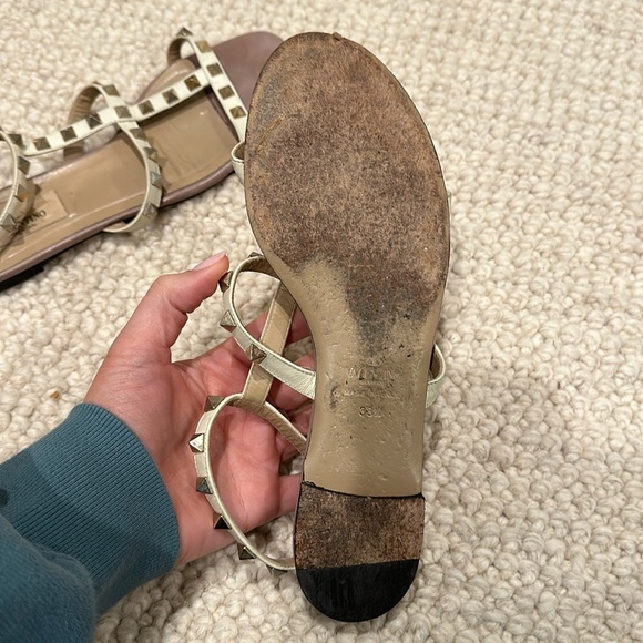 Valentino Rockstud gladiator sandal (size 38.5) - Picture 3 of 3